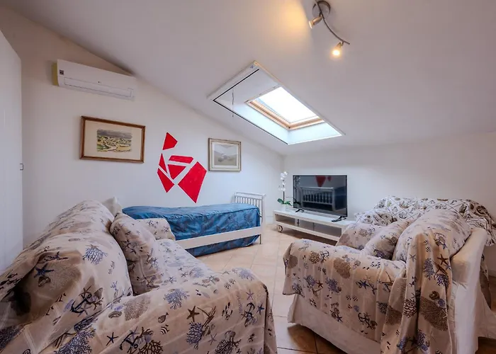 Red Mansarda Апартаменты