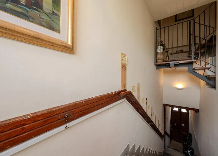 Red Mansarda Апартаменты