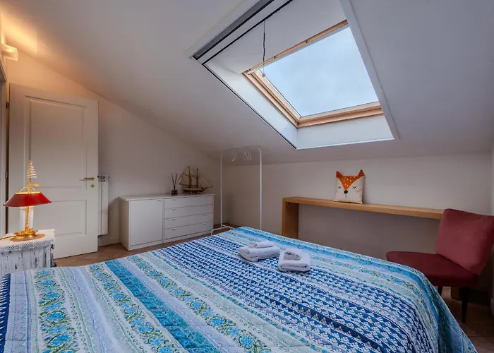 Red Mansarda Апартаменты *