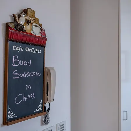 Red Mansarda Διαμέρισμα Βιαρέτζιο