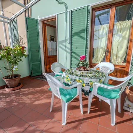 Red Mansarda Appartement Viareggio